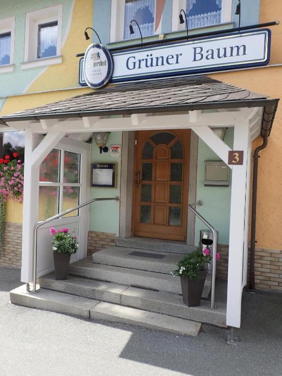 Landgasthof Gruener Baum Regnitzlosau Exterior photo