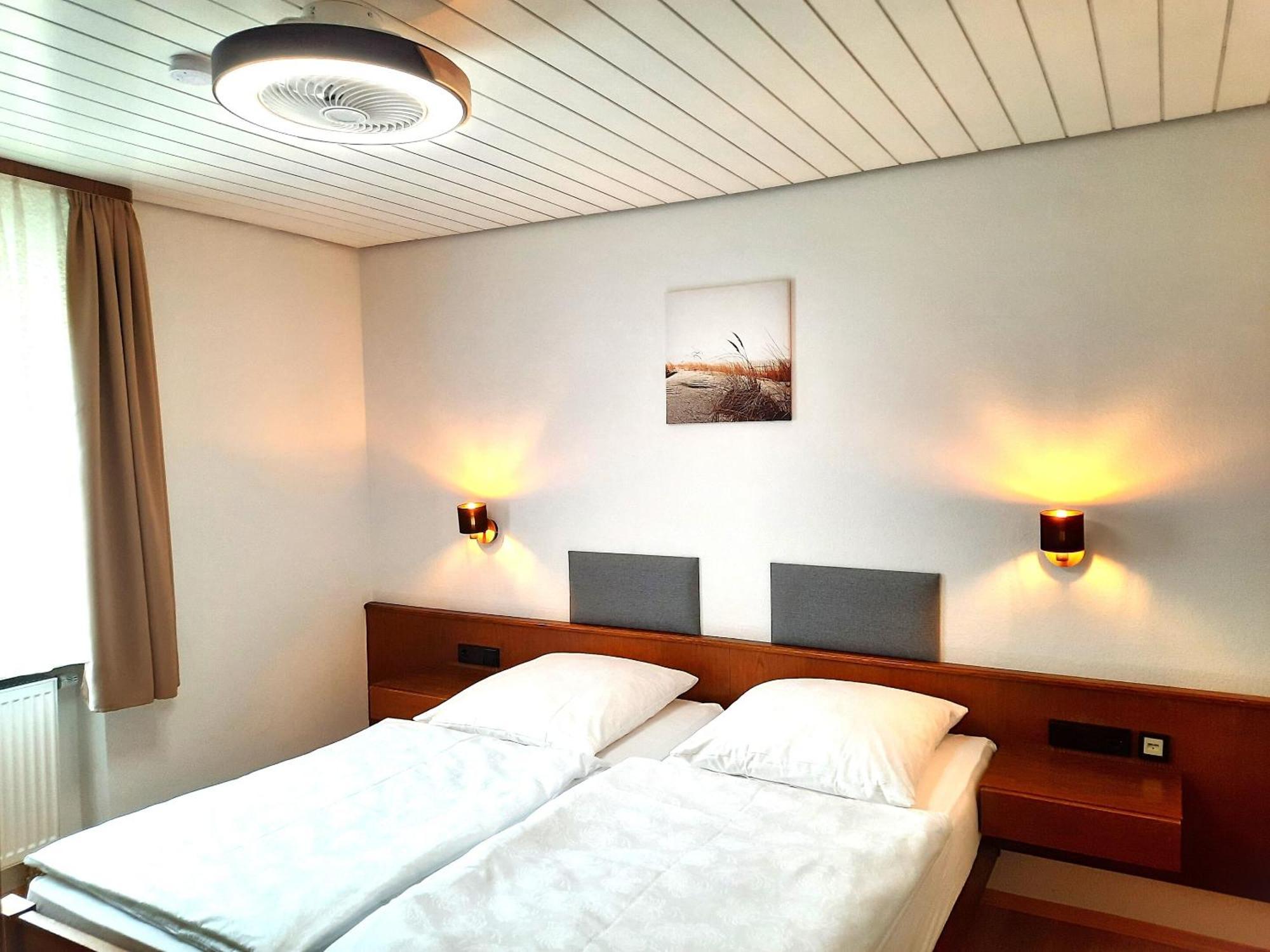Landgasthof Gruener Baum Regnitzlosau Room photo